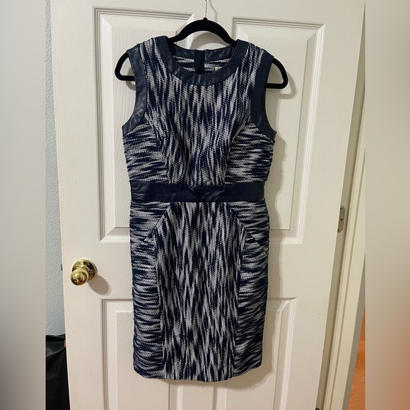 Milly Navy and White Dress Size 8 - Picture 2 of 5